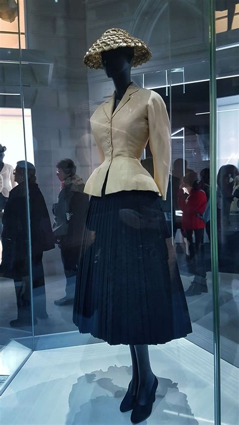 christian dior first collection